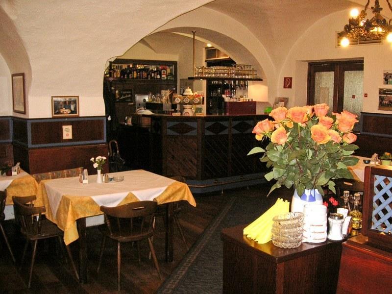 Gasthof Ludl Gross-Enzersdorf Exterior foto